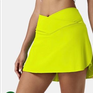 Halara tennis skirt size XA